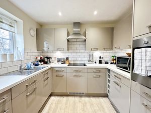 Kitchen- click for photo gallery